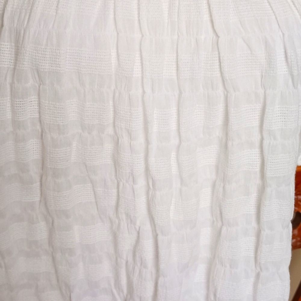 LIV Los Angeles Ruffle Sleeve Blouse. NWT White M - Picture 6 of 10